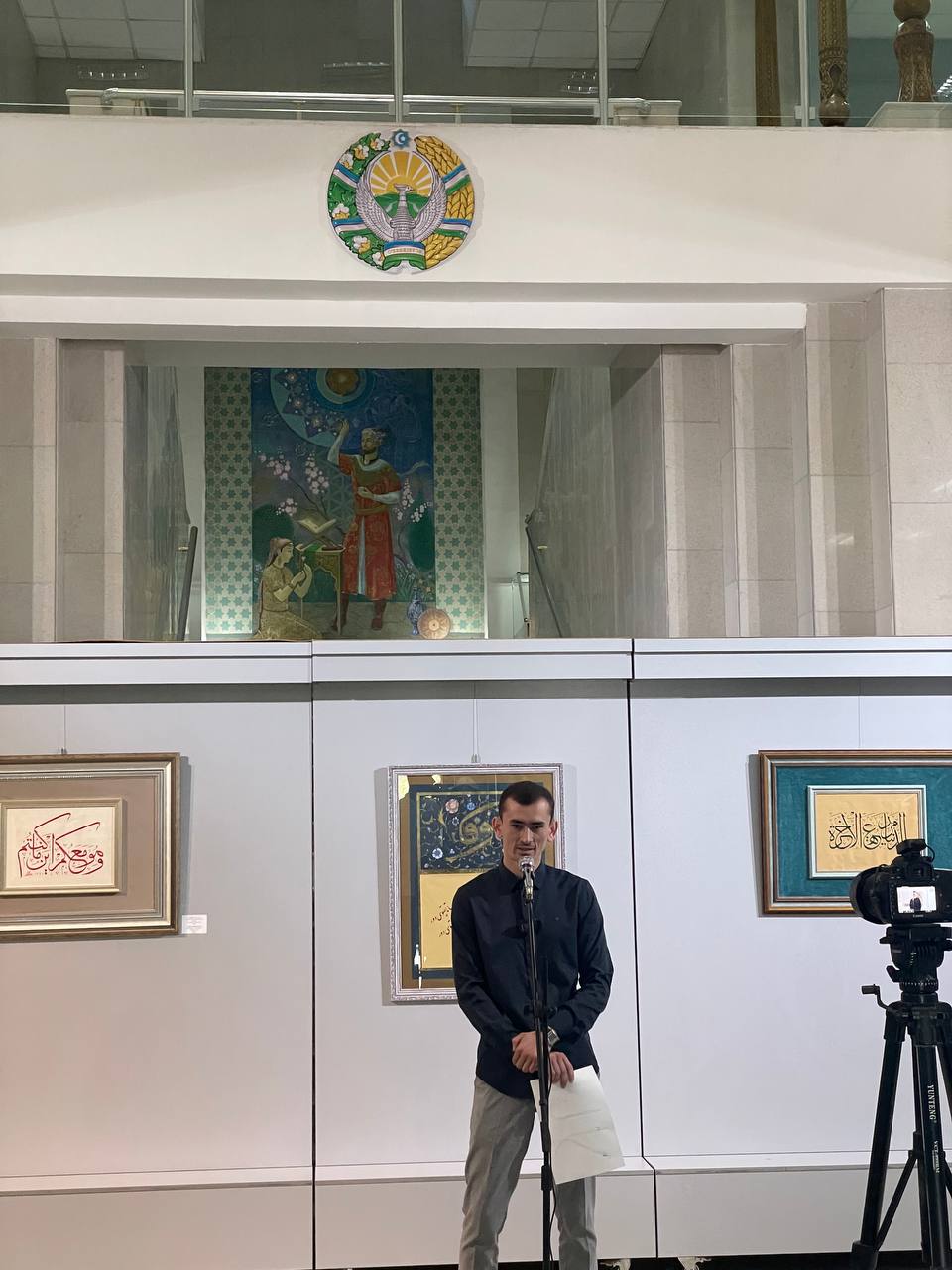 O’zbekiston Hunarmandlar uyushmasi a’zolari,  Toyyiba Art-School maktab asoschilari, xattot hamda naqqoshlar Abdurahmon Abduqayumov va Shermatova Nazokatlarning «Xat ishqi» nomli xattotlik asarlardan iborat ko’rgazmasi