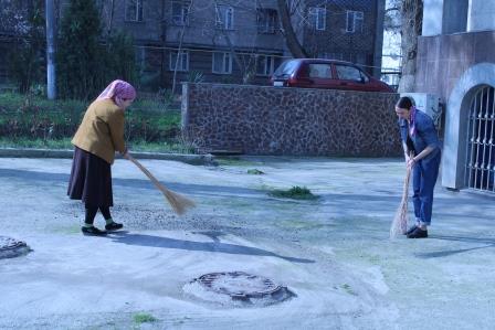 Ҳашар ўтказилмоқда