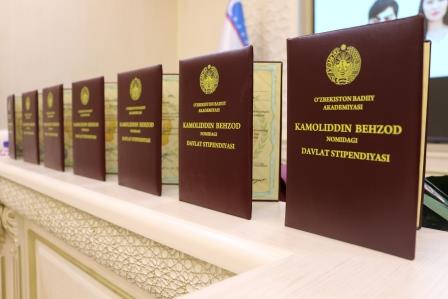 Ғолиблар гувоҳнома олди